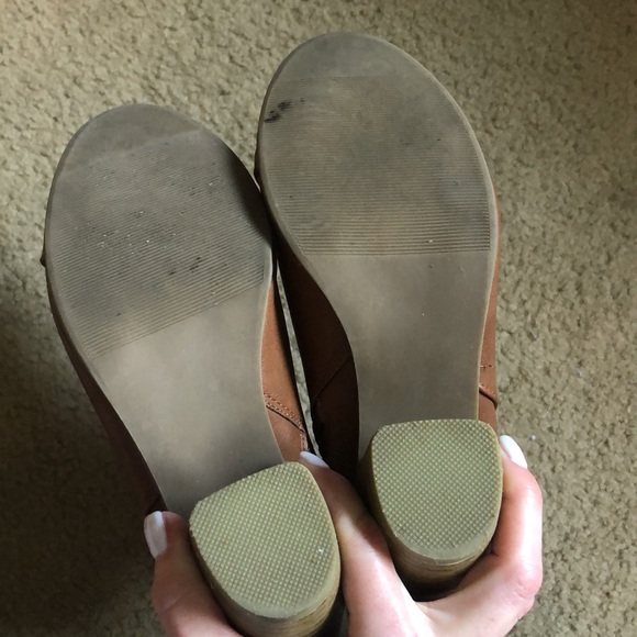 LC Lauren Conrad Brown Booties - Picture 10 of 12